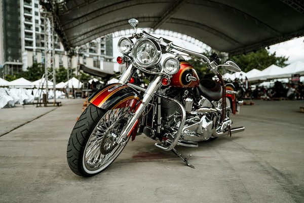 Personnaliser son véhicule avec un système de surveillance des angles morts DIY